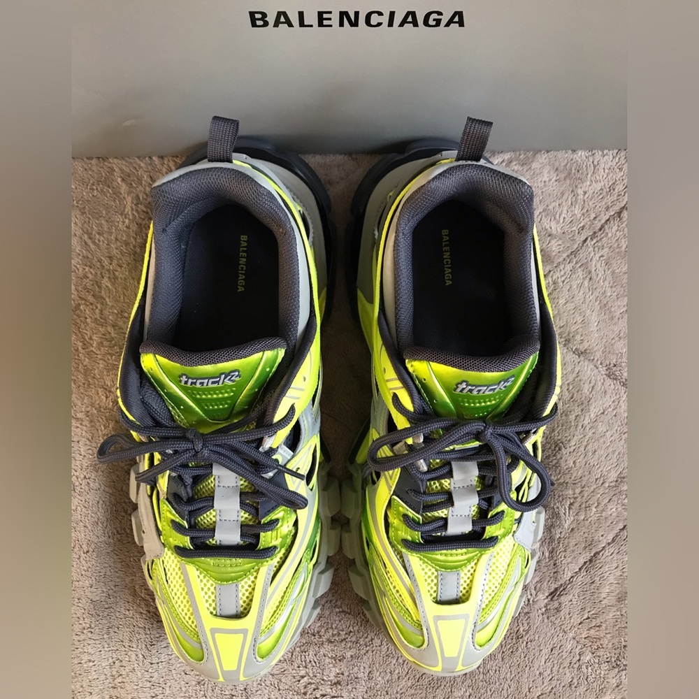 BALENCIAGA Track 2.0 Sneakers 🎉Host Pick🔥 - Picture 6 of 10
